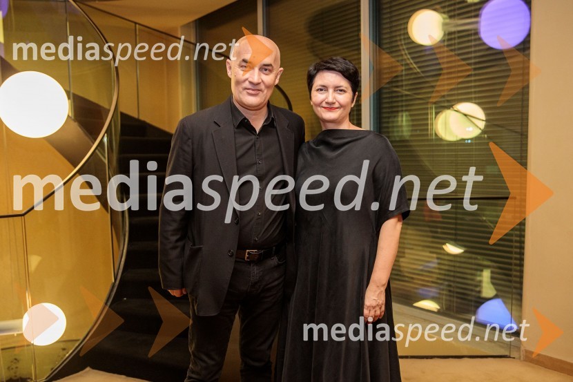  Goran Garevski, podpredsednik inženiringa System Software and Tools v družbi Comtrade;  Petra Pogorevc, dramaturginja in urednica knjižnice MGLŽabe, premiera poetične drame