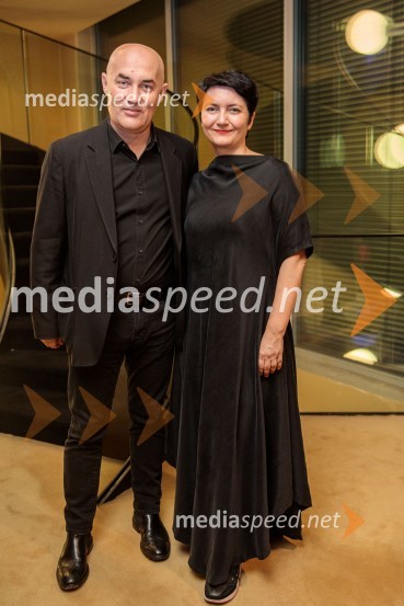  Goran Garevski, podpredsednik inženiringa System Software and Tools v družbi Comtrade;  Petra Pogorevc, dramaturginja in urednica knjižnice MGLŽabe, premiera poetične drame