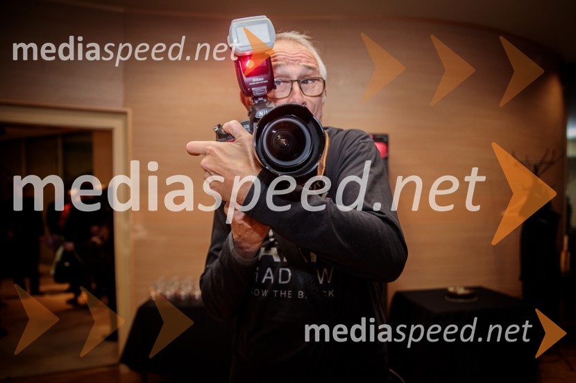  Vito Tofaj, fotografŽabe, premiera poetične drame