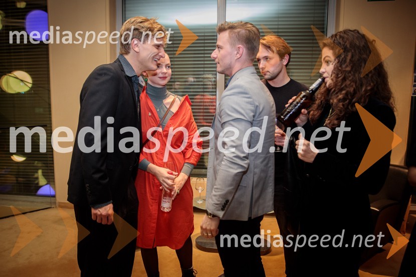  Matevž Sluga, AGRFT;  ... ;  Jure Rajšp, igralec;  Anže  Grčar, scenarist, režiser, asostent režije;  Diana  Kolenc, igralkaŽabe, premiera poetične drame