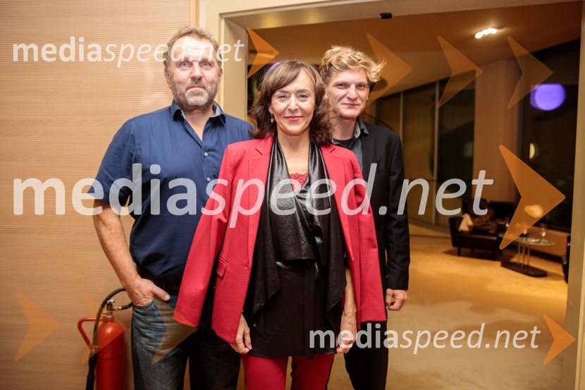  Lotos Vincenc Šparovec, igralec;  Mirjam Korbar, igralka;  Matevž Sluga, AGRFTŽabe, premiera poetične drame