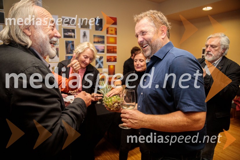  ... ;  Lotos Vincenc Šparovec, igralecŽabe, premiera poetične drame