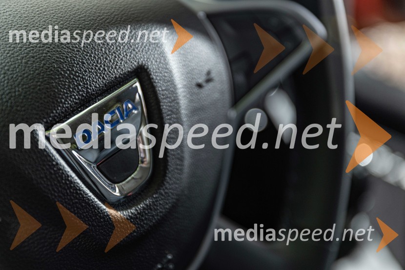 Skupina Taavura s 1. oktobrom 2022 prevzema distribucijo vozil znamk Renault, Nissan, Dacia in Alpine v Sloveniji