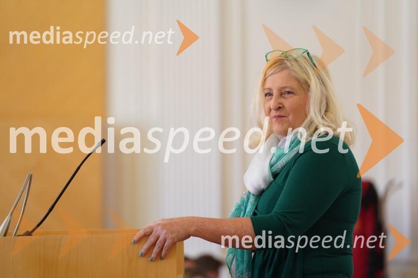 prof. dr. Vesna Rijavec, dekanja, Pravna fakulteta, Univerza v MariboruSprejem brucev na Univerzi v Mariboru