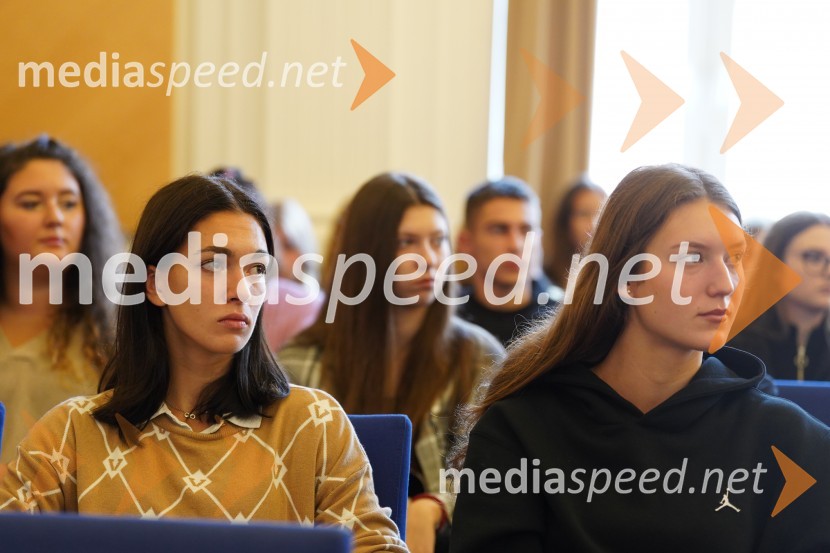 Sprejem brucev na Univerzi v Mariboru