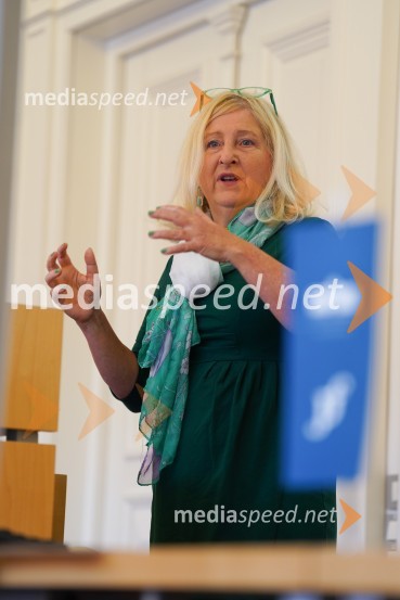 prof. dr. Vesna Rijavec, dekanja, Pravna fakulteta, Univerza v MariboruSprejem brucev na Univerzi v Mariboru