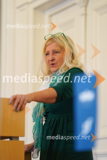 prof. dr. Vesna Rijavec, dekanja, Pravna fakulteta, Univerza v MariboruSprejem brucev na Univerzi v Mariboru