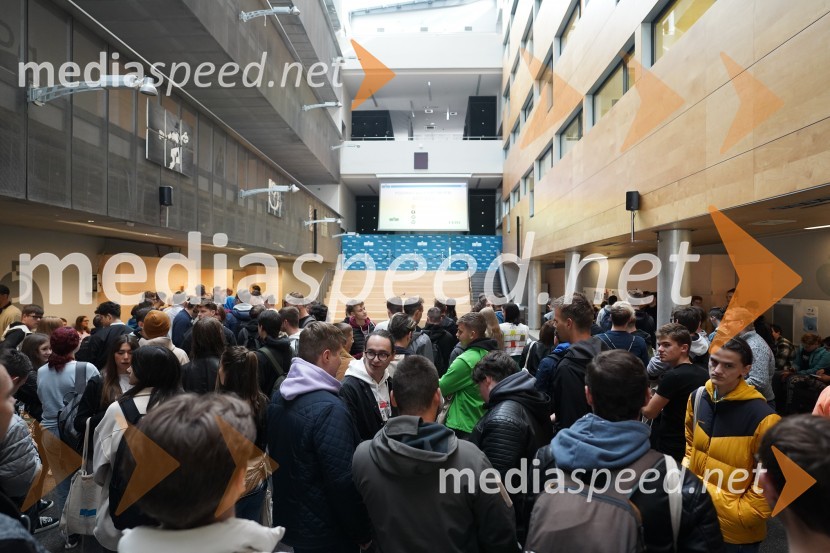 Sprejem brucev na Univerzi v Mariboru