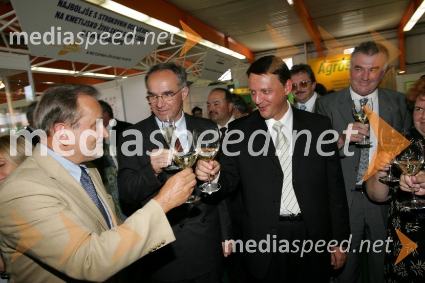 Milan Pogačnik, minister za kmetijstvo, Janez Erjavec, direktor Pomurskega sejma, Anton Rop, politik in Janez SušnikSejem Gornja Radgona 2004
