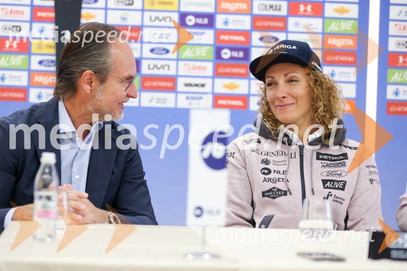  Alexander Lotschak, Kästle, direktor;  Ilka Štuhec, slovenska alpska smučarkaIlka Štuhec odslej s smučmi Kästle, novinarska konferenca pred sezono