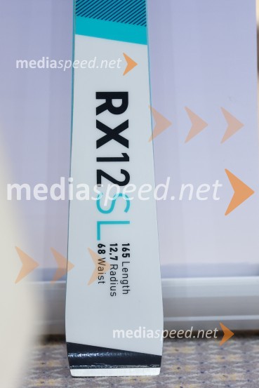 Ilka Štuhec odslej s smučmi Kästle, novinarska konferenca pred sezono