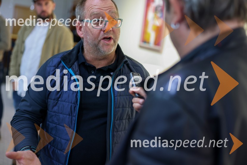  Rainer Nachbaur, Kästle, vodja razvoja in direktor tekmovalnega delaIlka Štuhec odslej s smučmi Kästle, novinarska konferenca pred sezono