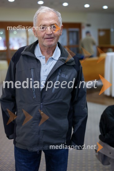  Filip  Gartner, nekdanji smučarski trenerIlka Štuhec odslej s smučmi Kästle, novinarska konferenca pred sezono