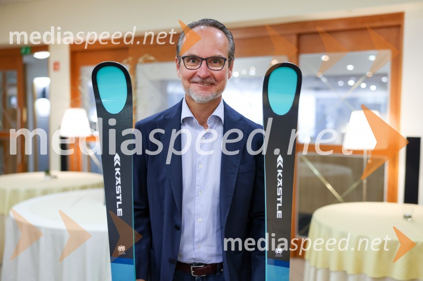  Alexander Lotschak, Kästle, direktorIlka Štuhec odslej s smučmi Kästle, novinarska konferenca pred sezono