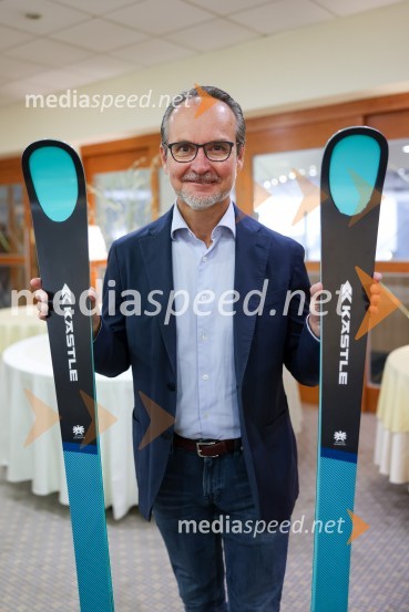  Alexander Lotschak, Kästle, direktorIlka Štuhec odslej s smučmi Kästle, novinarska konferenca pred sezono