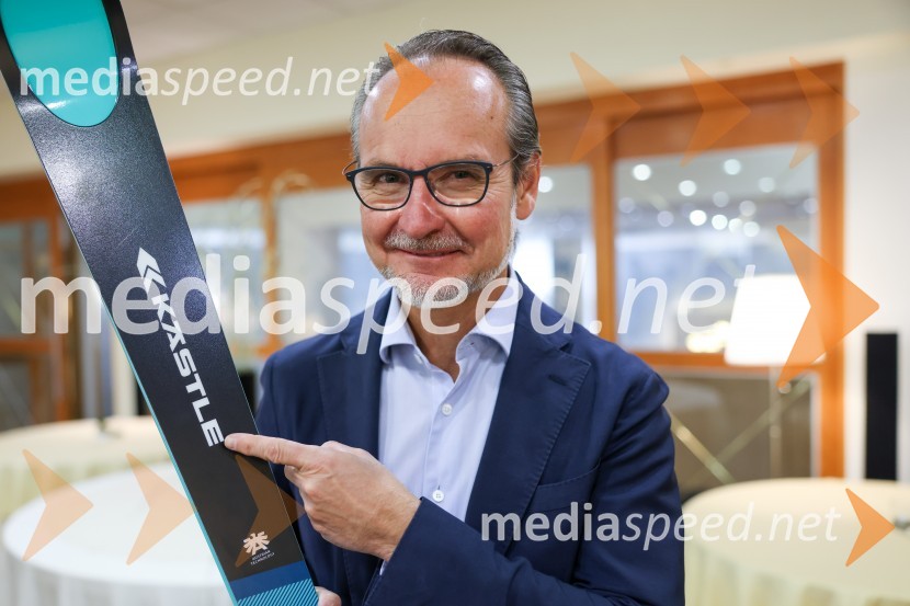  Alexander Lotschak, Kästle, direktorIlka Štuhec odslej s smučmi Kästle, novinarska konferenca pred sezono