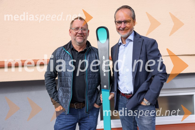  Rainer Nachbaur, Kästle, vodja razvoja in direktor tekmovalnega dela;  Alexander Lotschak, Kästle, direktorIlka Štuhec odslej s smučmi Kästle, novinarska konferenca pred sezono