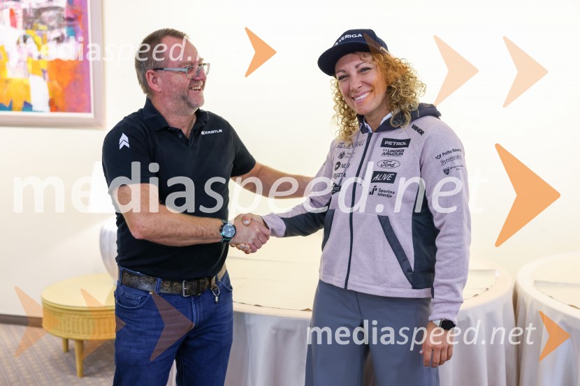  Rainer Nachbaur, Kästle, vodja razvoja in direktor tekmovalnega dela;  Ilka Štuhec, slovenska alpska smučarkaIlka Štuhec odslej s smučmi Kästle, novinarska konferenca pred sezono