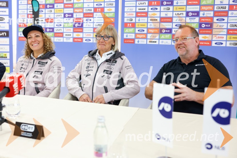  Ilka Štuhec, slovenska alpska smučarka;  Darja Črnko, športna serviserka in trenerka Ilke Štuhec;  Rainer Nachbaur, Kästle, vodja razvoja in direktor tekmovalnega delaIlka Štuhec odslej s smučmi Kästle, novinarska konferenca pred sezono