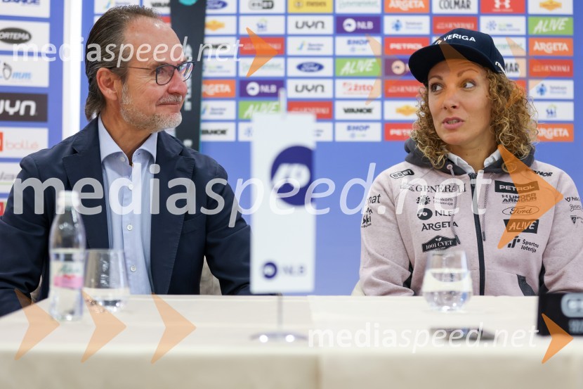  Alexander Lotschak, Kästle, direktor;  Ilka Štuhec, slovenska alpska smučarkaIlka Štuhec odslej s smučmi Kästle, novinarska konferenca pred sezono