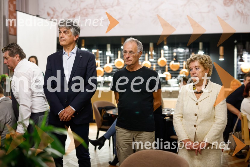 Podelitev štipendij Škrabčeve ustanove za leto 2022