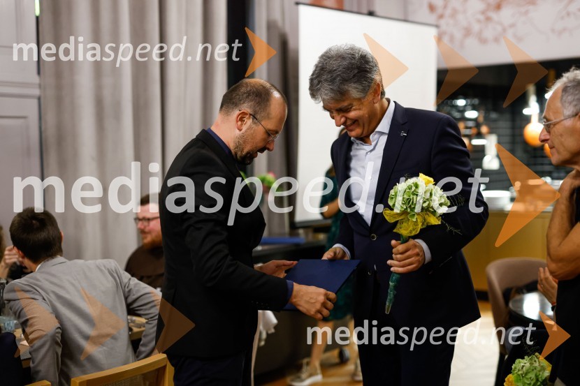 Dr. Matej Šekli, predsednik Slavističnega društva in predsednik strokovne komisije Škrabčeve ustanove;  ... Podelitev štipendij Škrabčeve ustanove za leto 2022