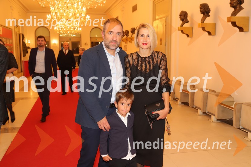  Borut  Cvetko, kreativni direktor, Mediaspeed d.o.o.;  Teo Anton Cvetko;  Natalija Cvetko, Mediaspeed d.o.o.La Gioconda, premiera opere v SNG Maribor