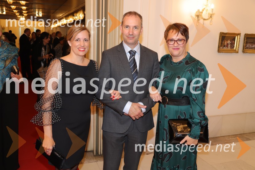 dr. Urška Kežmah, Odvetniška pisarna Kežmah; dr. Boštjan Kežmah, sodni izvedenec, cenilec, višji predavatelj, Fakulteta za računalništvo, elektrotehniko in informatiko;  Lidija Divjak Mirnik, nekdanja poslanka DZ Republike SlovenijeLa Gioconda, premiera opere v SNG Maribor