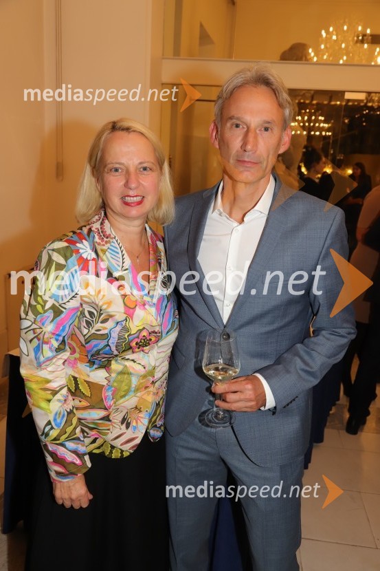  Jasmina Leskovar, SNG Maribor;  Igor  Leskovar, Mestna občina MariborLa Gioconda, premiera opere v SNG Maribor