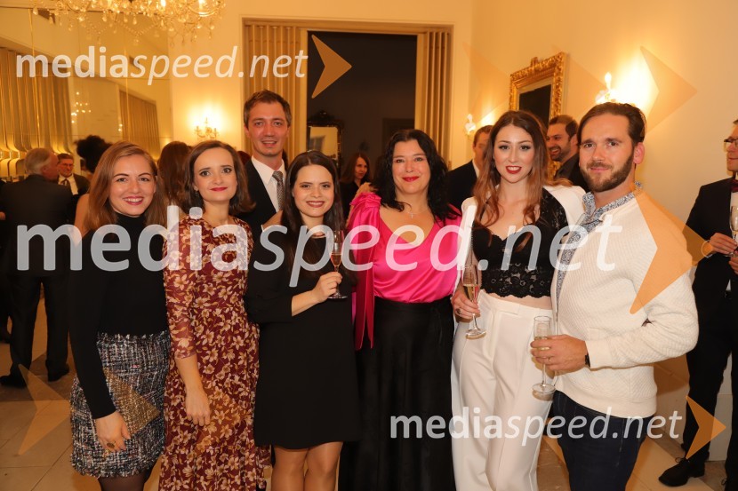  Natalija Amina Bašić, pevka;  ... ;  ... ;  ... ;  Dada Kladenik, pevka;  ... ;  Mihael Mikluš, operni pevecLa Gioconda, premiera opere v SNG Maribor