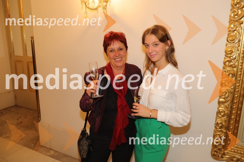  ... ;  Danaja ŠparaklLa Gioconda, premiera opere v SNG Maribor