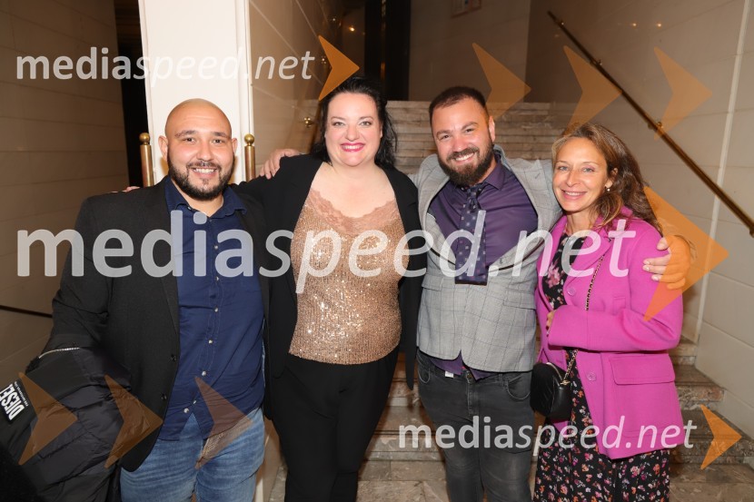  ... ;  Rebeka Lokar, operna pevka;  ... ;  ... La Gioconda, premiera opere v SNG Maribor