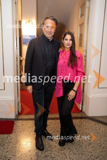  Tomislav  Čizmić, predsednik uprave, Mercator d.d.;  Saša Pavlin Stošić, igralkaPasji sin. Do koder te pusti veriga, premiera