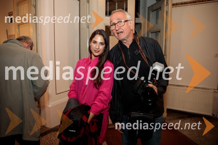  Saša Pavlin Stošić, igralka;  Vito Tofaj, fotografPasji sin. Do koder te pusti veriga, premiera