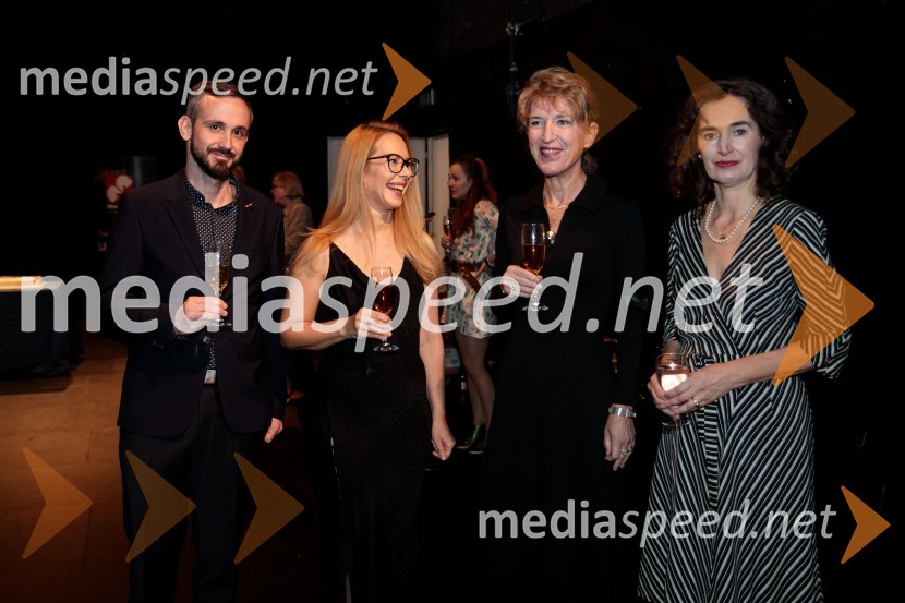  Jernej Pristov, vodja službe za odnose z javnostmi SNG Drama Ljubljana;  Saša  Mihelčič, igralka;  Vesna Jurca Tadel, ravnateljice SNG Drama Ljubljana;  Saša  Pavček, igralka, Predsednica združenja dramskih umetnikov Slovenije, prejemnica Borštnikovega prstanaPasji sin. Do koder te pusti veriga, premiera