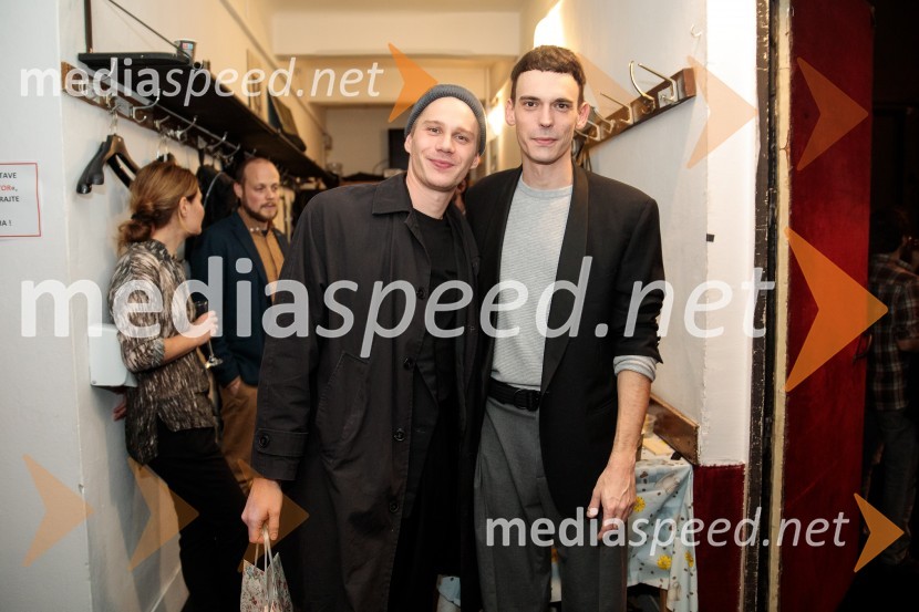  Timon Šturbej, igralec;  Nejc Cijan Garlatti, igralecPasji sin. Do koder te pusti veriga, premiera