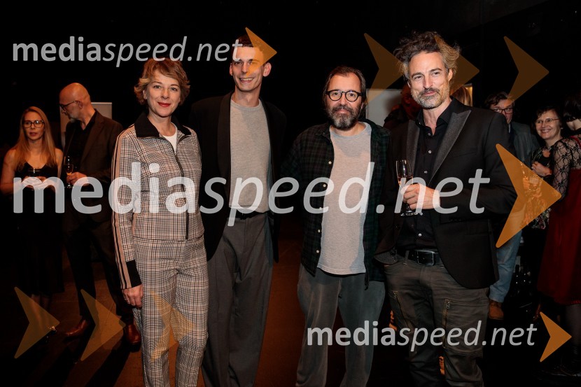  Barbara Cerar, igralka;  Nejc Cijan Garlatti, igralec;  Arpád Schilling, režiser;  Rok Vihar, igralecPasji sin. Do koder te pusti veriga, premiera