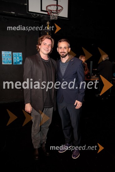  Dorian Šilec Petek, režiser, scenograf in oblikovalec luči;  Jernej Pristov, vodja službe za odnose z javnostmi SNG Drama LjubljanaPasji sin. Do koder te pusti veriga, premiera