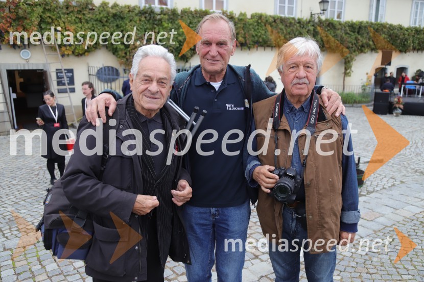  Smiljan Pušenjak, fotograf;  Stanko Mavher, radijski tehnik, Radio Maribor;  Rade  Bakračevič, častni konzul republike Srbije36. svečana trgatev Stare trte, najstarejše trte na svetu