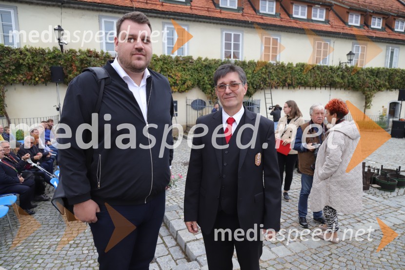  ... ; mag. Janez Valdhuber, Fakulteta za kmetijstvo in biosistemske vede Univerze v Mariboru36. svečana trgatev Stare trte, najstarejše trte na svetu