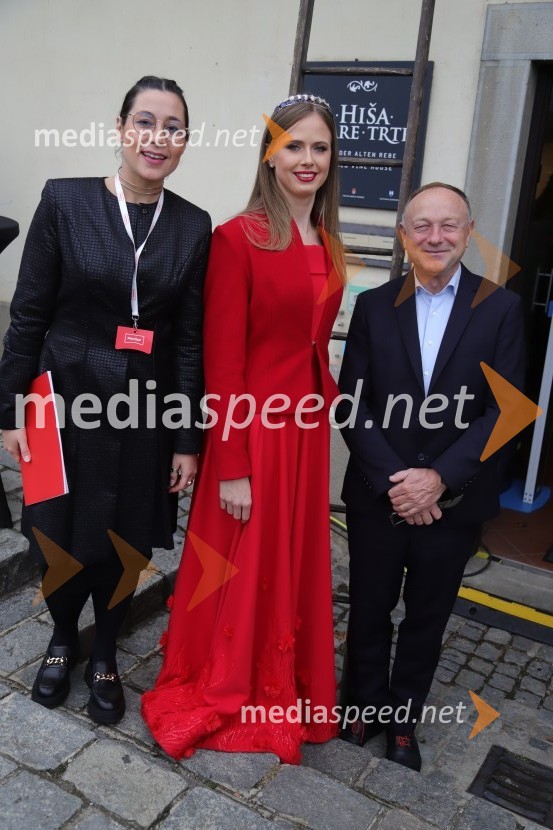  ... ;  Neža Jarc, Mariborska vinska kraljica 2020;  Stane Kocutar, mestni viničar, skrbnik Stare trte, novinar Radia Maribor, zgodovinar36. svečana trgatev Stare trte, najstarejše trte na svetu