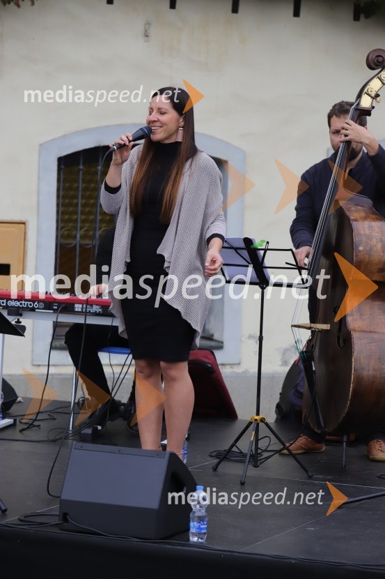  Natalija Tumpej, pevka, Jazz Ladies36. svečana trgatev Stare trte, najstarejše trte na svetu