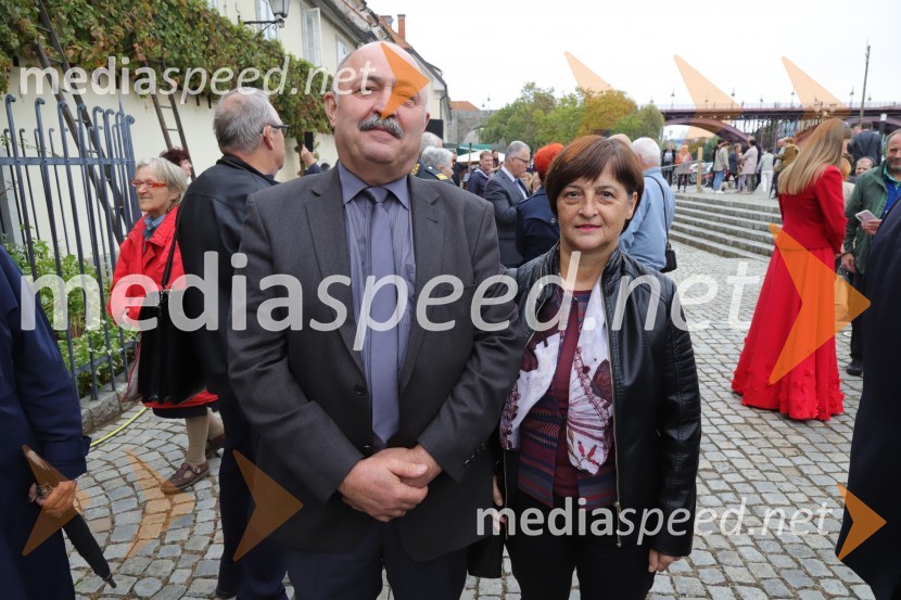  Branko Kramberger, dekan, Fakulteta za kmetijstvo in biosistemske vede, Univerza v Mariboru;  Jožica Kramberger36. svečana trgatev Stare trte, najstarejše trte na svetu