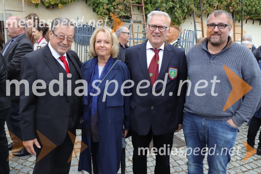 mag.  Jože Protner, vinar;  Alenka Iskra, podžupanja Mestne občine Maribor za področje sociale, socialnega podjetništva, kulture in turizma ter društev in nevladnih organizacij;  Milan Razdevšek, Zavod za turizem Maribor;  Igor Jurišič, mestni svetnik MOM, Stranka mladih - Zeleni Evrope36. svečana trgatev Stare trte, najstarejše trte na svetu