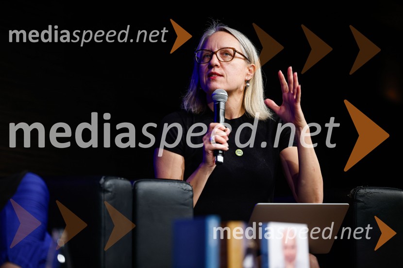  Ksenija Horvat,  novinarka in voditeljicaMiha Mazzini: Osebno, predstavitev knjige v Cankarjevem domu