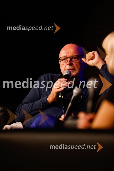  Miha Mazzini, pisatelj, kolumnist, scenaristMiha Mazzini: Osebno, predstavitev knjige v Cankarjevem domu