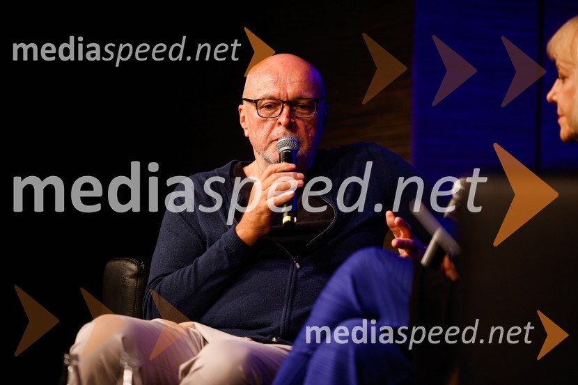  Miha Mazzini, pisatelj, kolumnist, scenaristMiha Mazzini: Osebno, predstavitev knjige v Cankarjevem domu