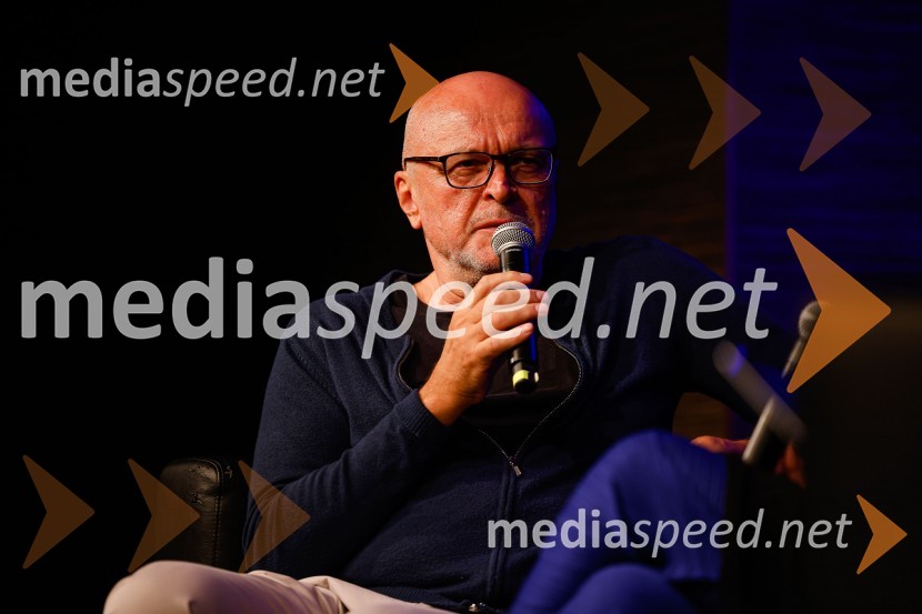  Miha Mazzini, pisatelj, kolumnist, scenaristMiha Mazzini: Osebno, predstavitev knjige v Cankarjevem domu