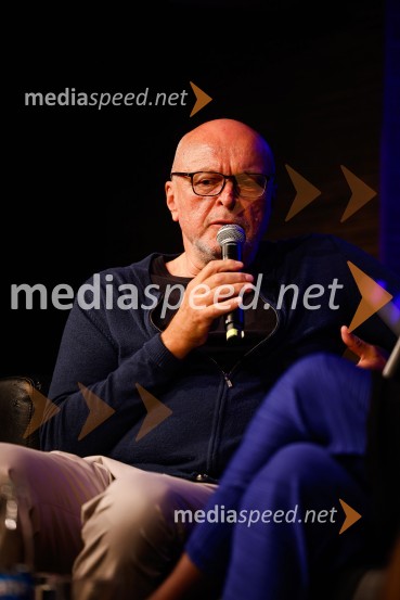  Miha Mazzini, pisatelj, kolumnist, scenaristMiha Mazzini: Osebno, predstavitev knjige v Cankarjevem domu