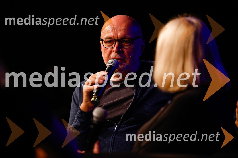  Miha Mazzini, pisatelj, kolumnist, scenaristMiha Mazzini: Osebno, predstavitev knjige v Cankarjevem domu